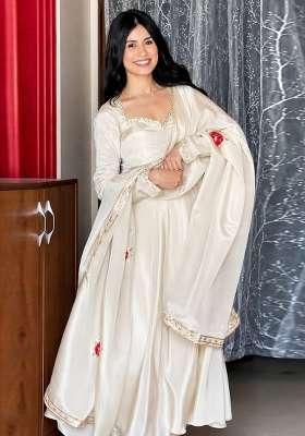 White Embroidery Silk Gown Set