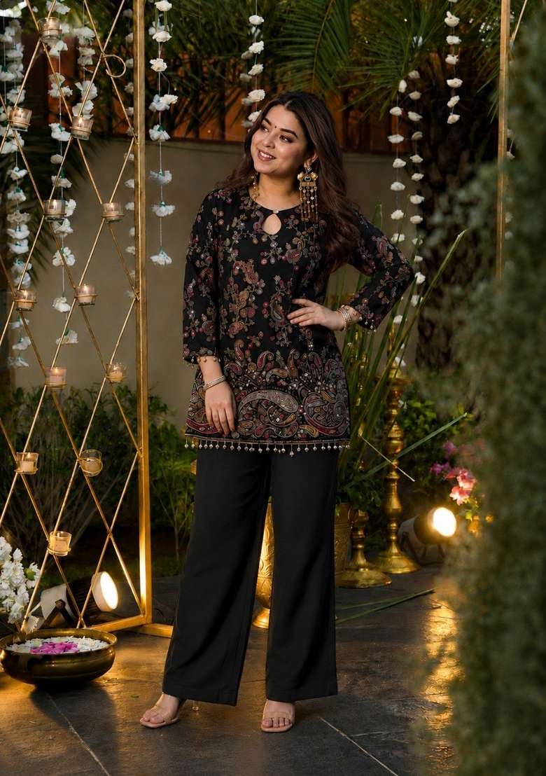 Black Embroidery Crepe Kurta Set - Indya