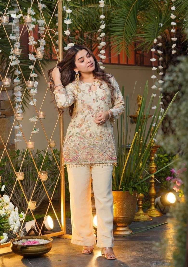White Embroidery Crepe Kurta Set - Indya