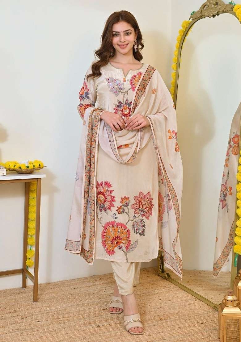 Off White Embroidery Muslin Kurta Set - Indya