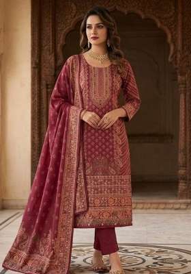 Pink Embroidery Muslin Kurta Set