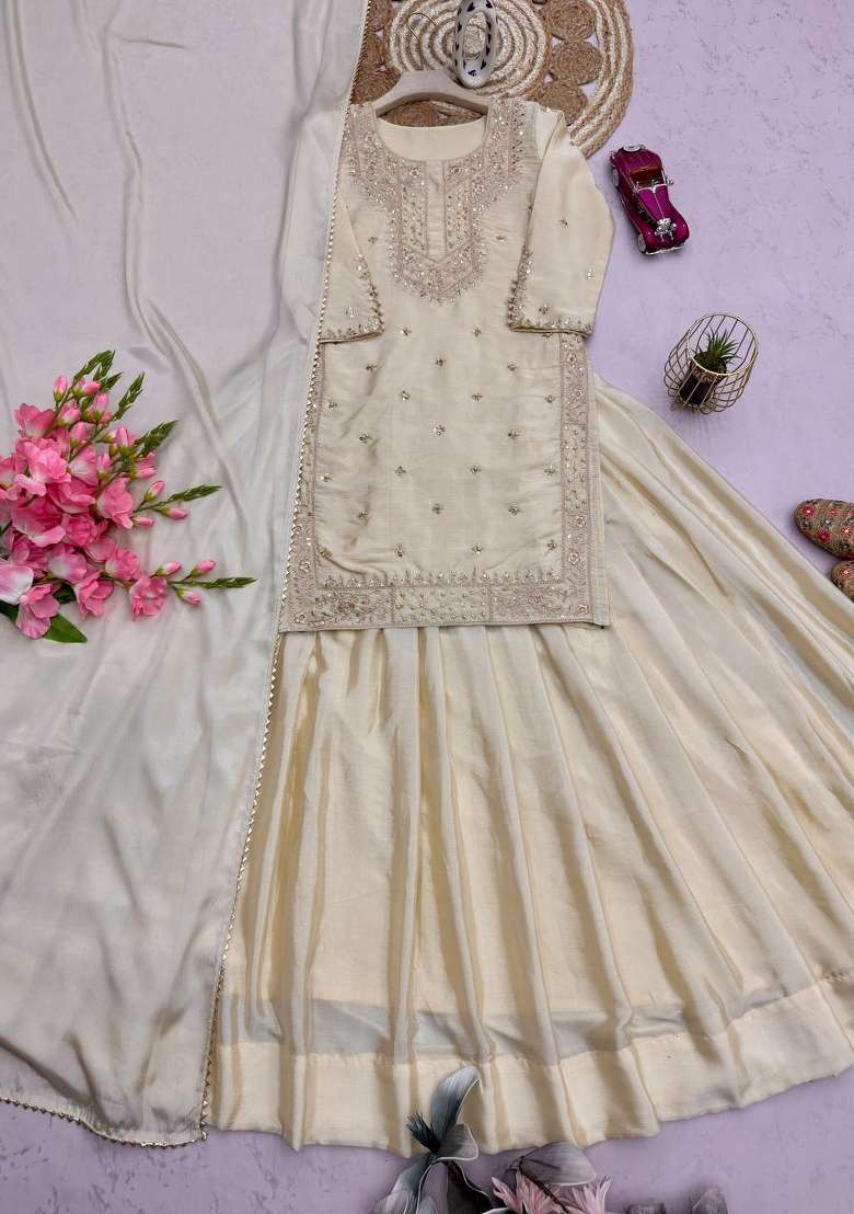 White Embroidery Silk Kurta Set - Indya