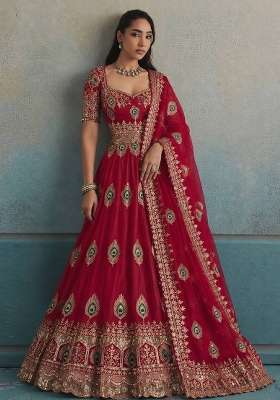 Red Embroidery Silk Gown Set