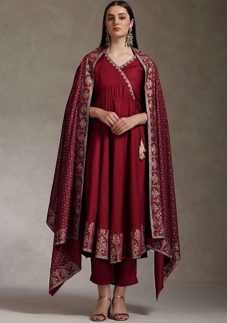 Maroon Embroidery Rayon Kurta Set - Indya