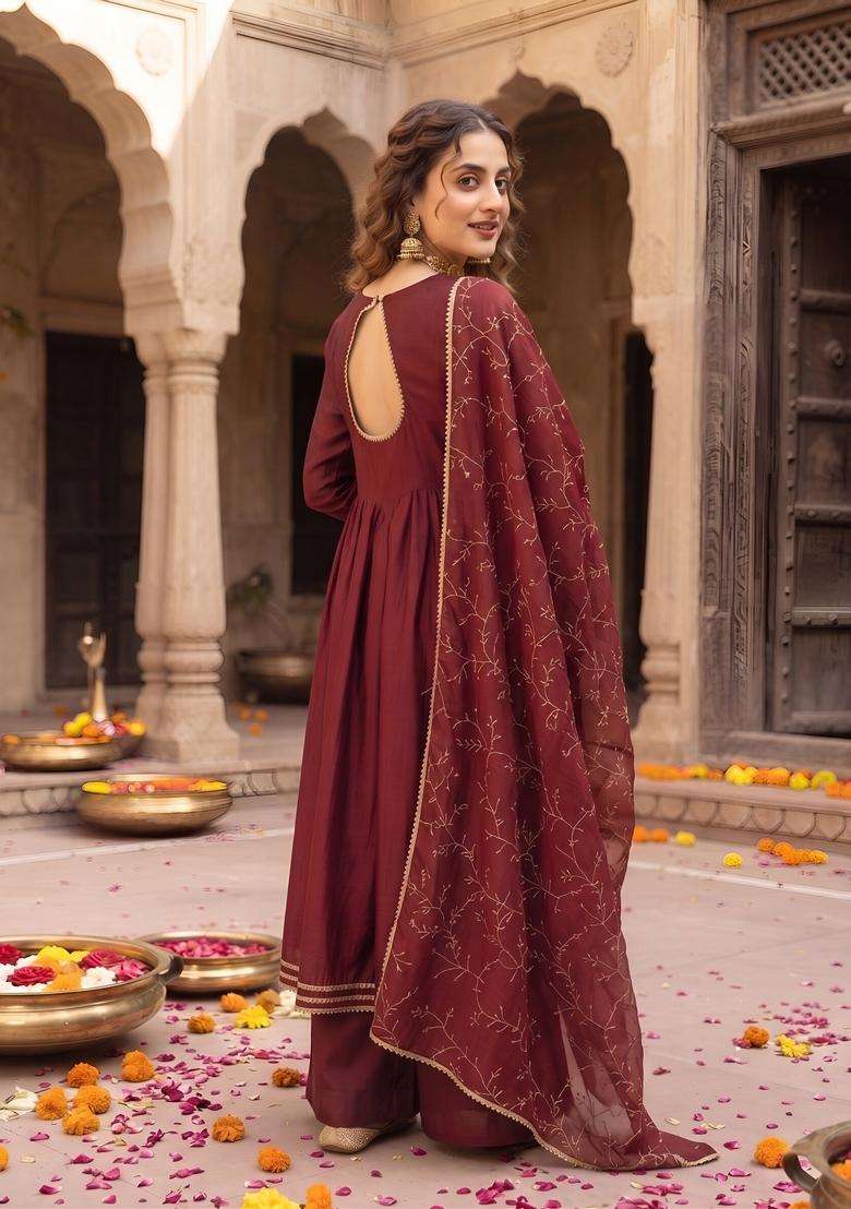 Maroon Embroidery Cotton Kurta Set - Indya
