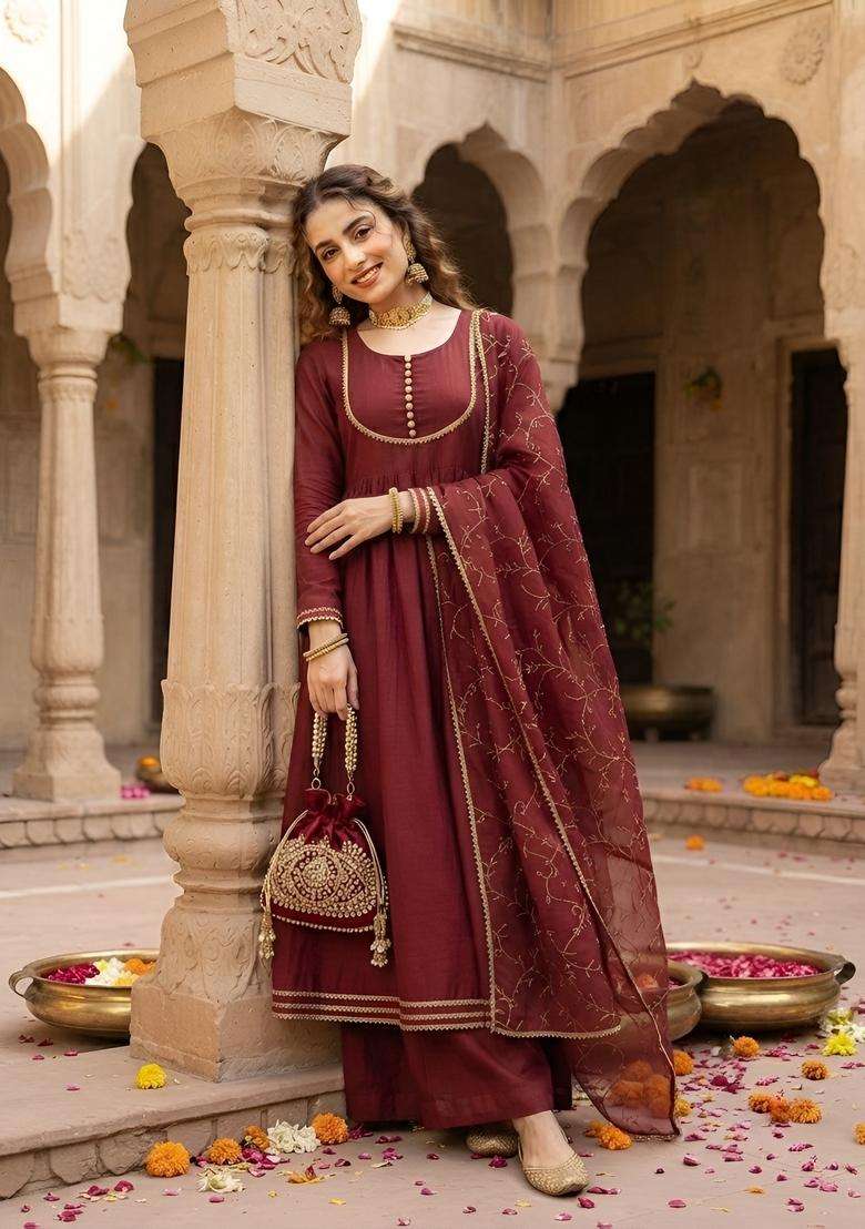 Maroon Embroidery Cotton Kurta Set - Indya