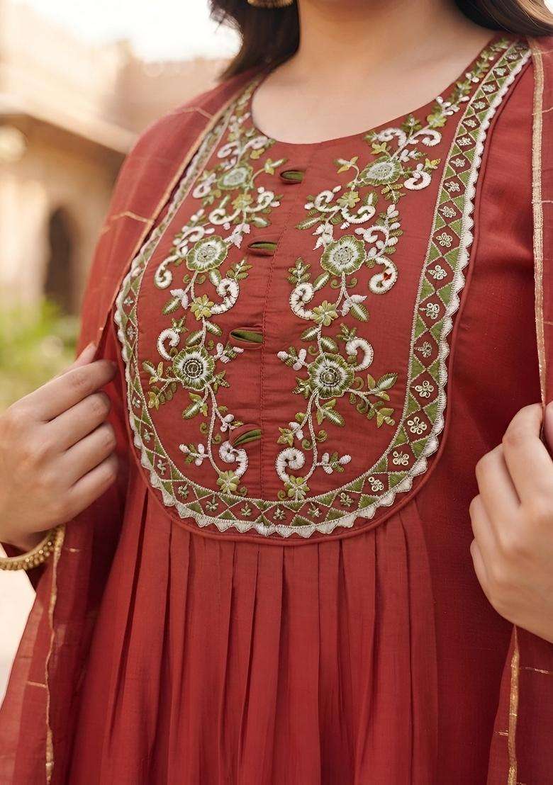 Red Embroidery Cotton Kurta Set - Indya