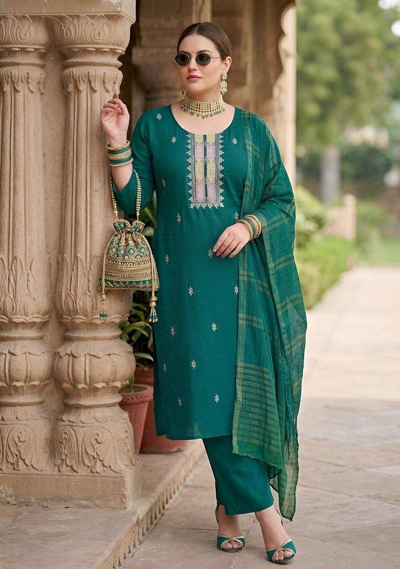 Green Embroidery Cotton Kurta Set - Indya