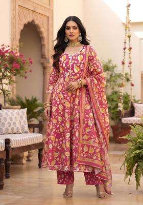 Pink Printed Cotton Kurta Set