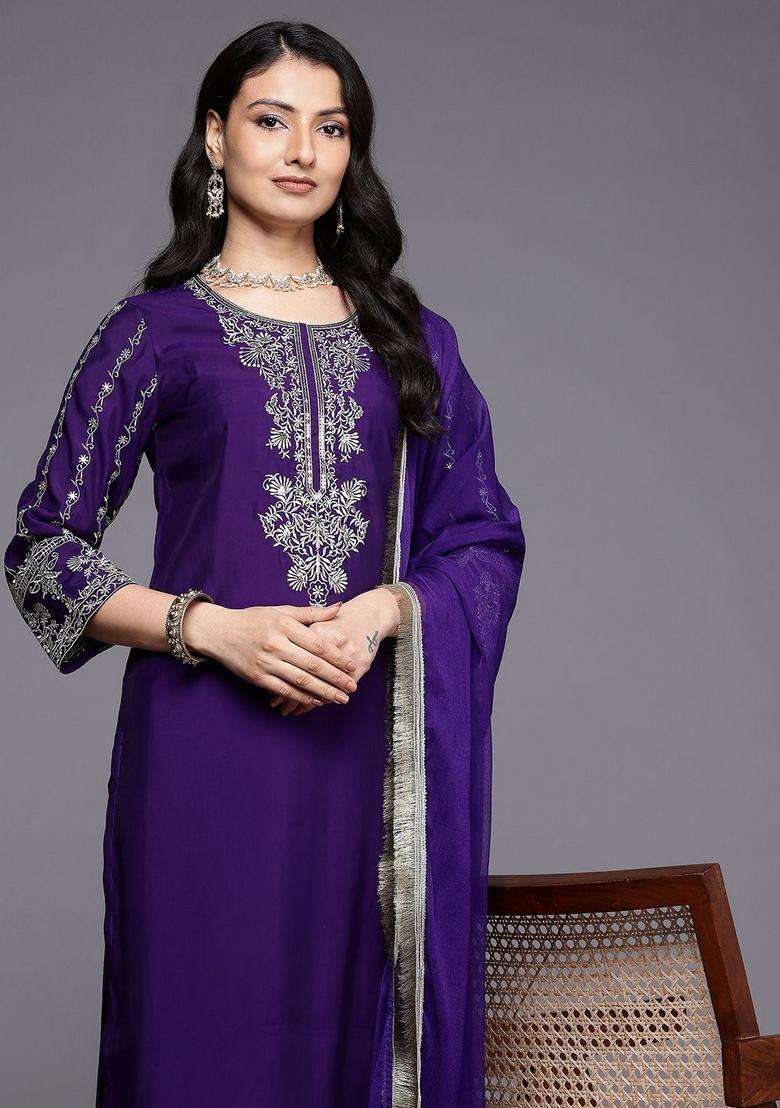 Navy Blue Embroidery Silk Kurta Set - Indya