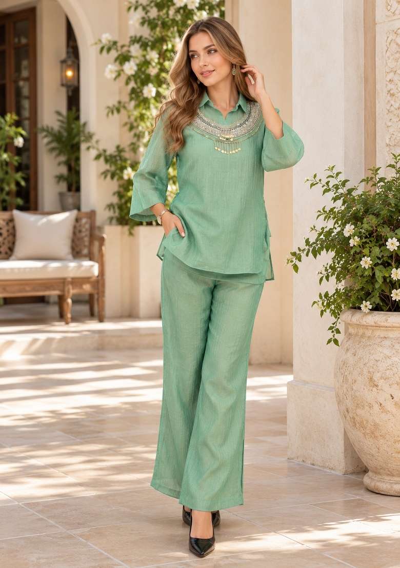 Sea Green Handmade Silk Kurta Set - Indya