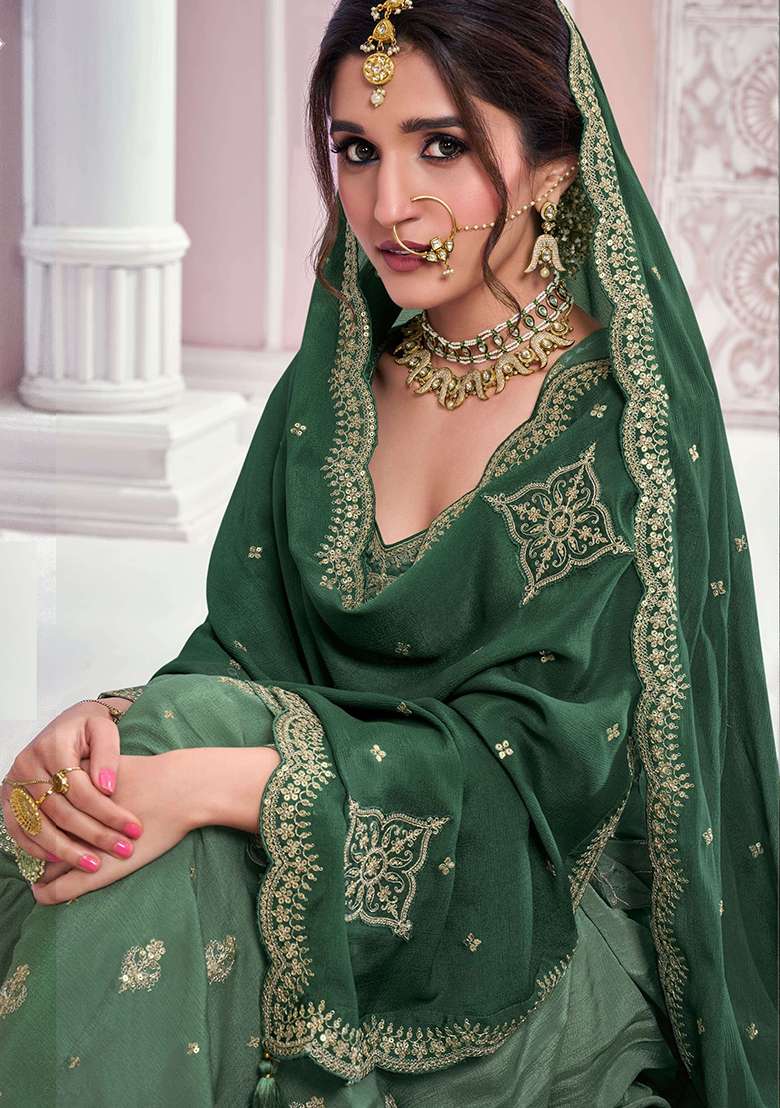 Green Embroidery Chinon Kurta Set - Indya