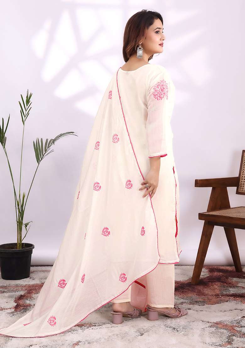 Off White Embroidery Chanderi Kurta Set - Indya