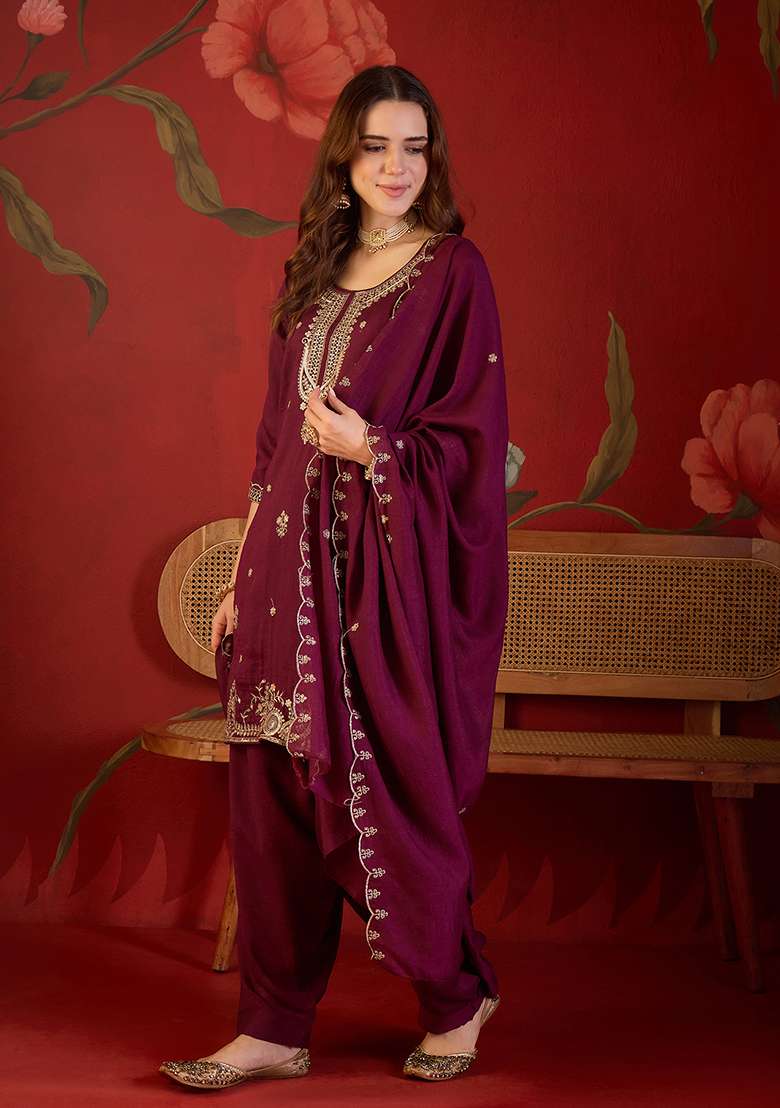 Violet Embroidery Silk Kurta Set - Indya