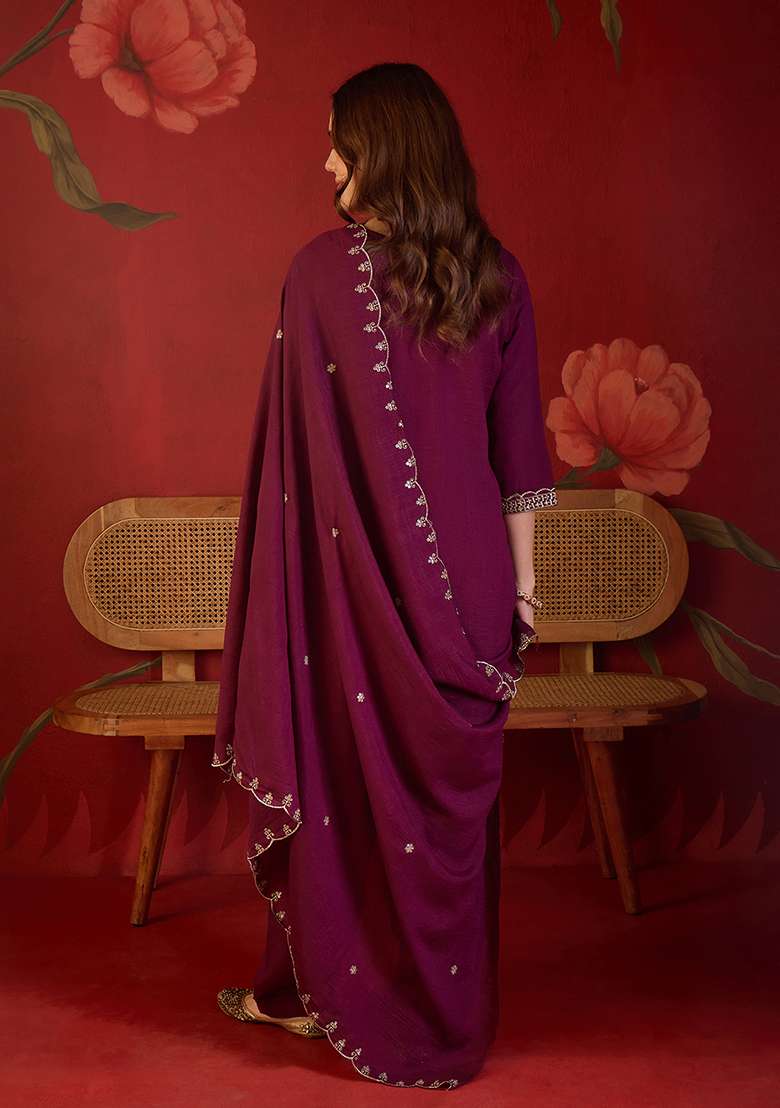 Violet Embroidery Silk Kurta Set - Indya