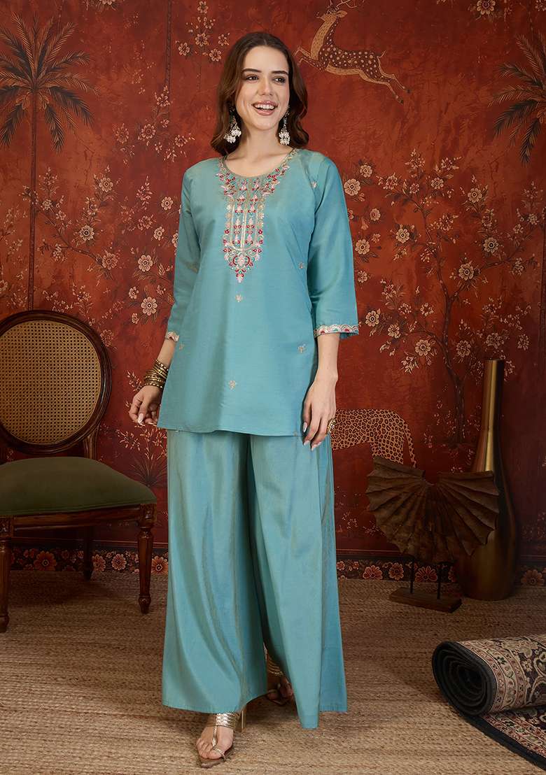 Sea Green Embroidery Roman Kurta Set - Indya