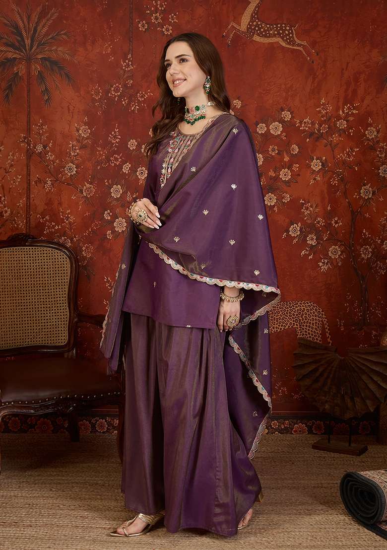 Violet Embroidery Roman Kurta Set - Indya