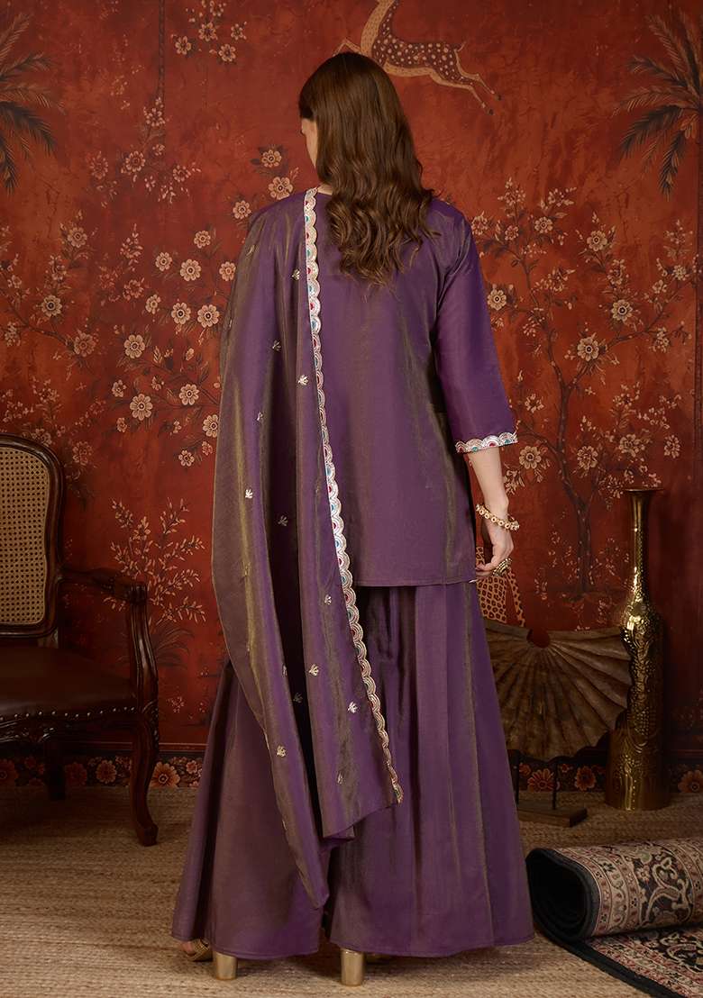 Violet Embroidery Roman Kurta Set - Indya