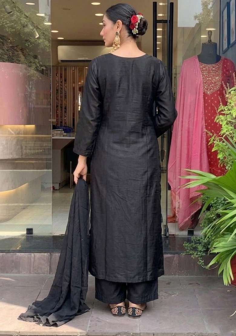 Black Embroidery Chanderi Kurta Set - Indya