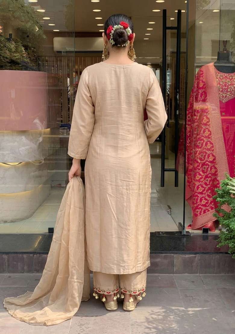 Cream Embroidery Chanderi Kurta Set - Indya