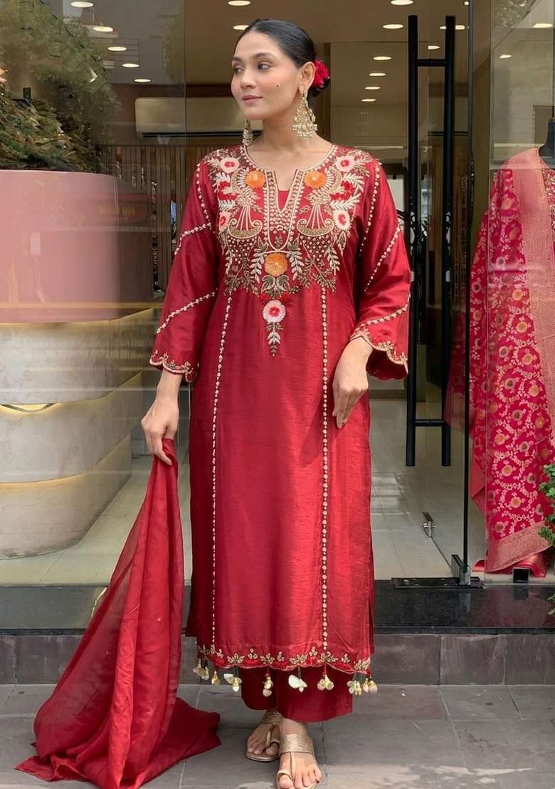 Maroon Embroidery Chanderi Kurta Set - Indya