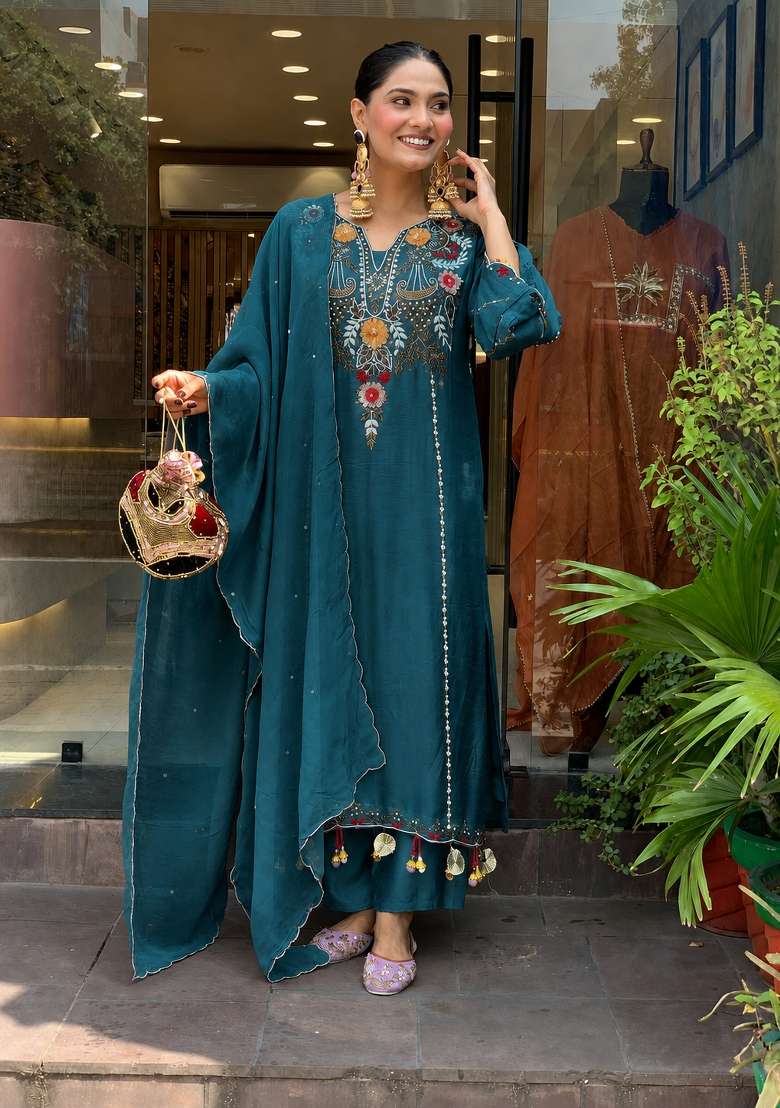 Teal Embroidery Chanderi Kurta Set - Indya
