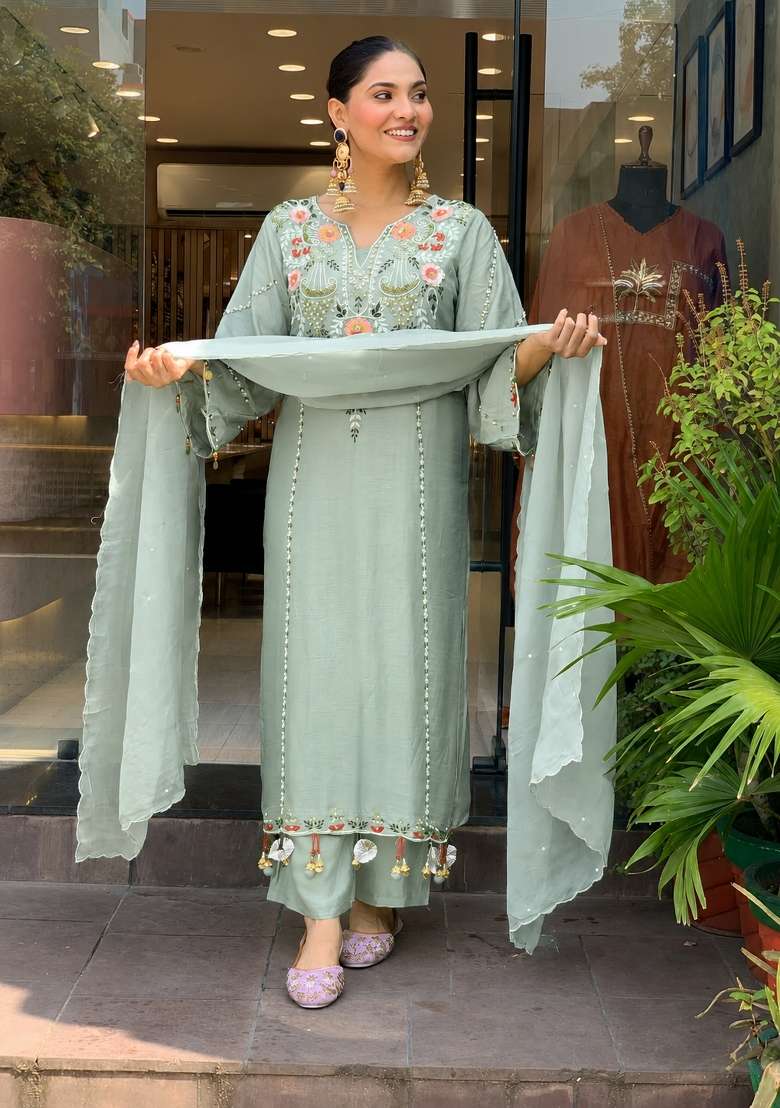 Pista Green Embroidery Chanderi Kurta Set - Indya