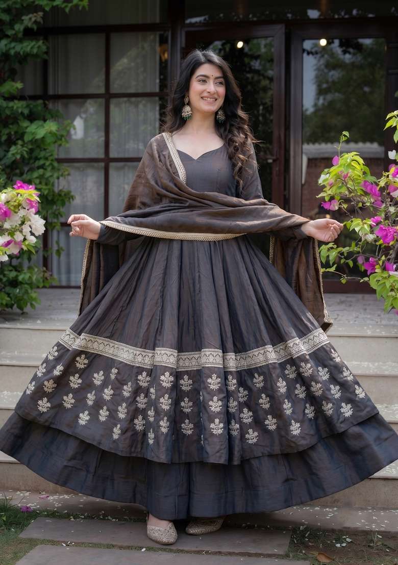 Grey Embroidered Silk Kurta Set - Indya