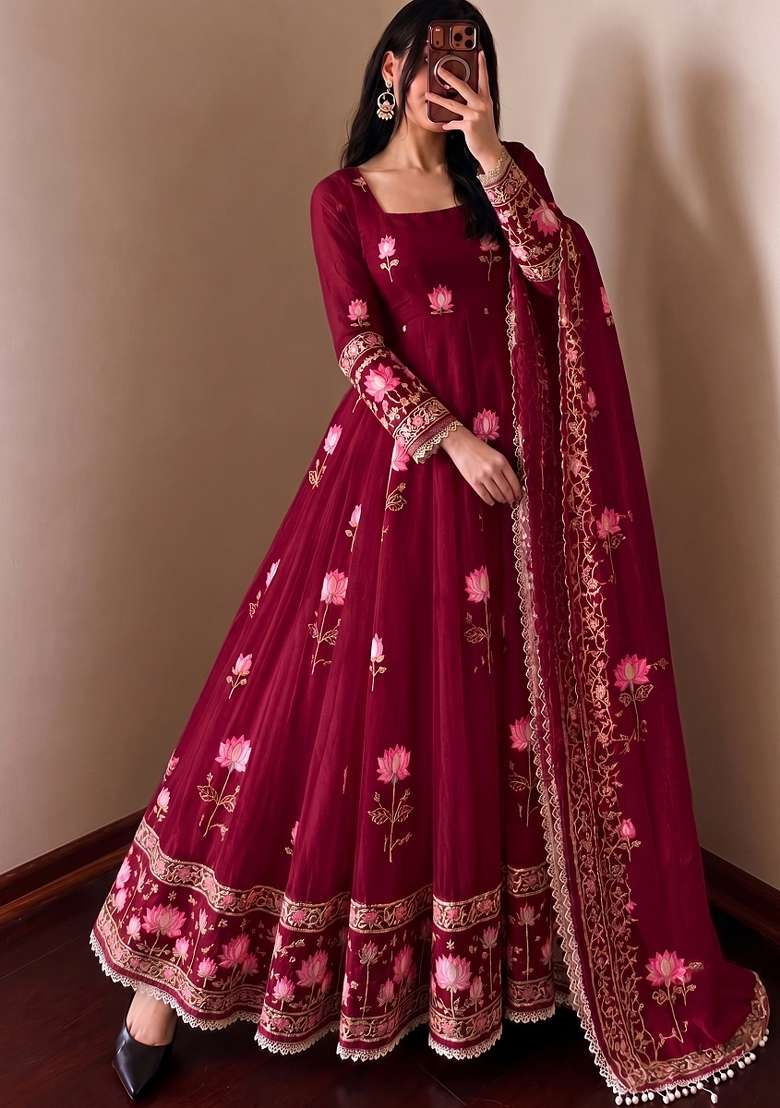 Red Embroidered Silk Kurta Set - Indya