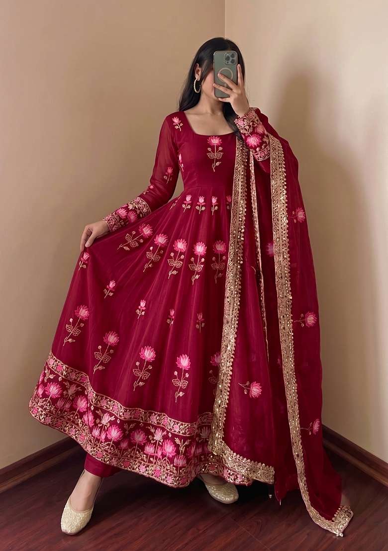 Red Embroidered Silk Kurta Set - Indya