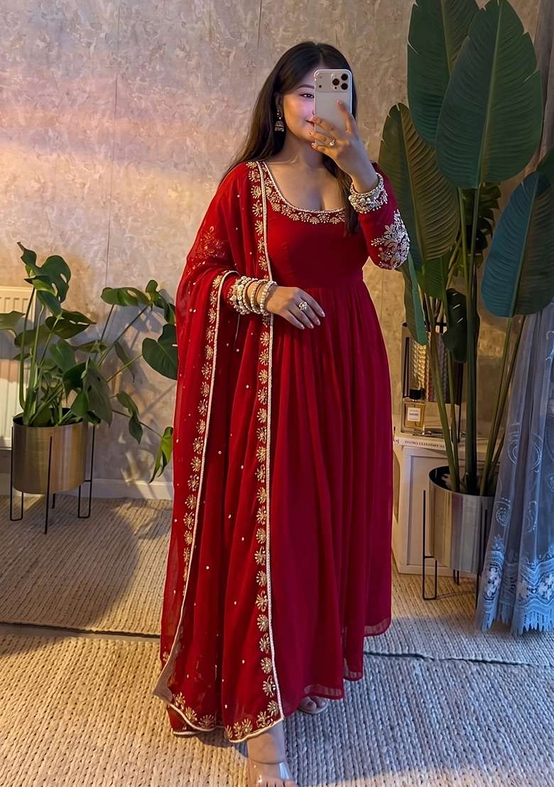 Red Embroidered Georgette Kurta Set - Indya