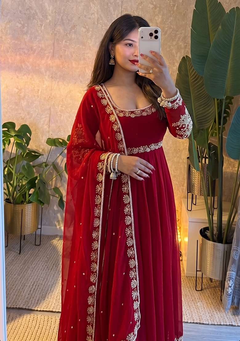 Red Embroidered Georgette Kurta Set - Indya