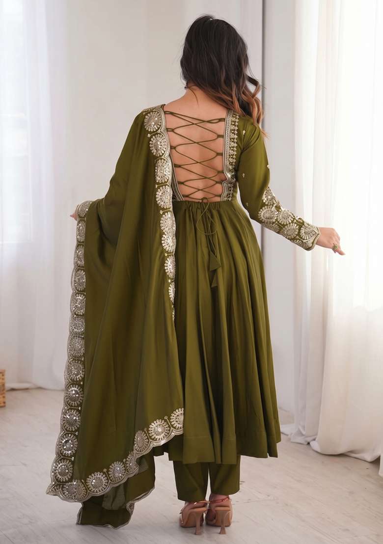 Green Embroidered Silk Kurta Set - Indya