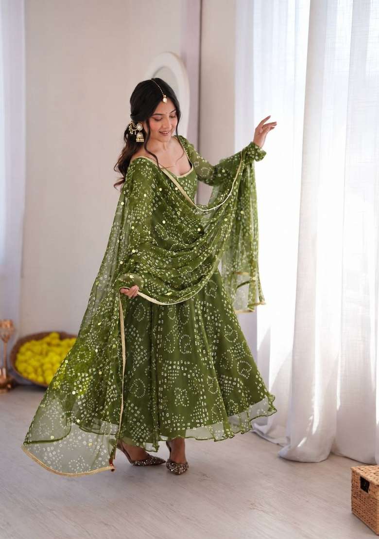 Green Embroidered Silk Kurta Set - Indya