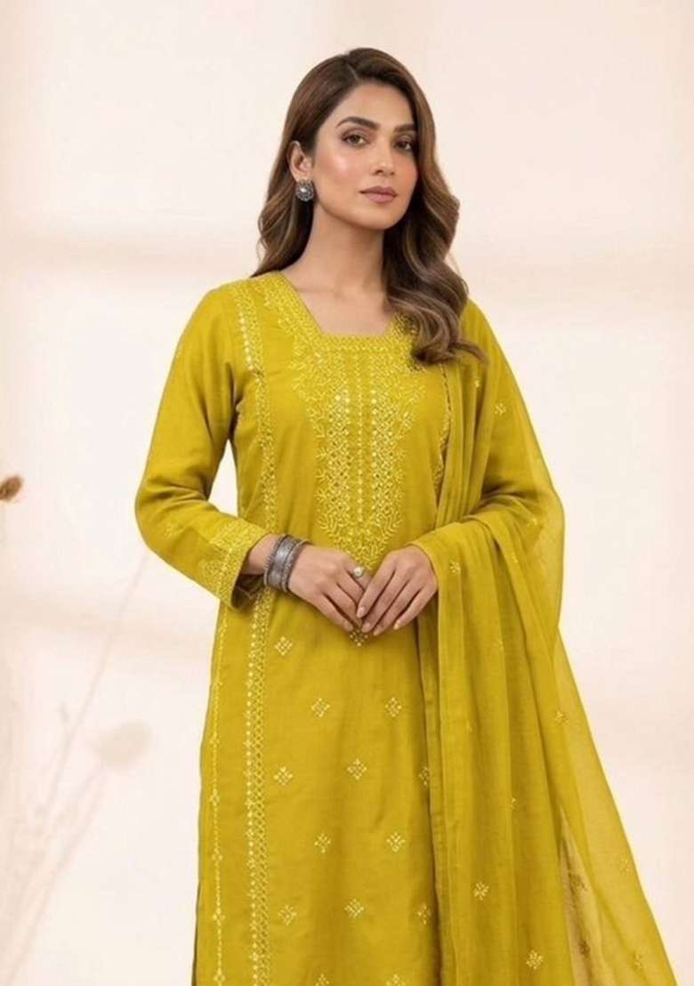 Perrot Embroidery Roman Kurta Set - Indya