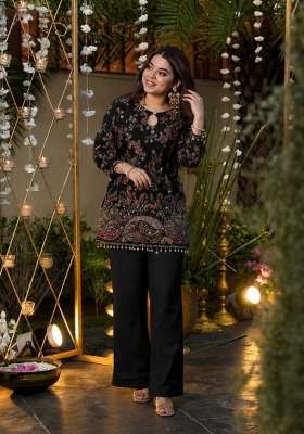 Black Embroidery Crepe Kurta Set