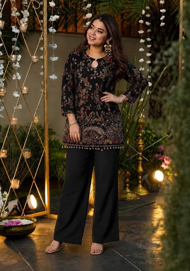 Black Embroidery Crepe Kurta Set - Indya