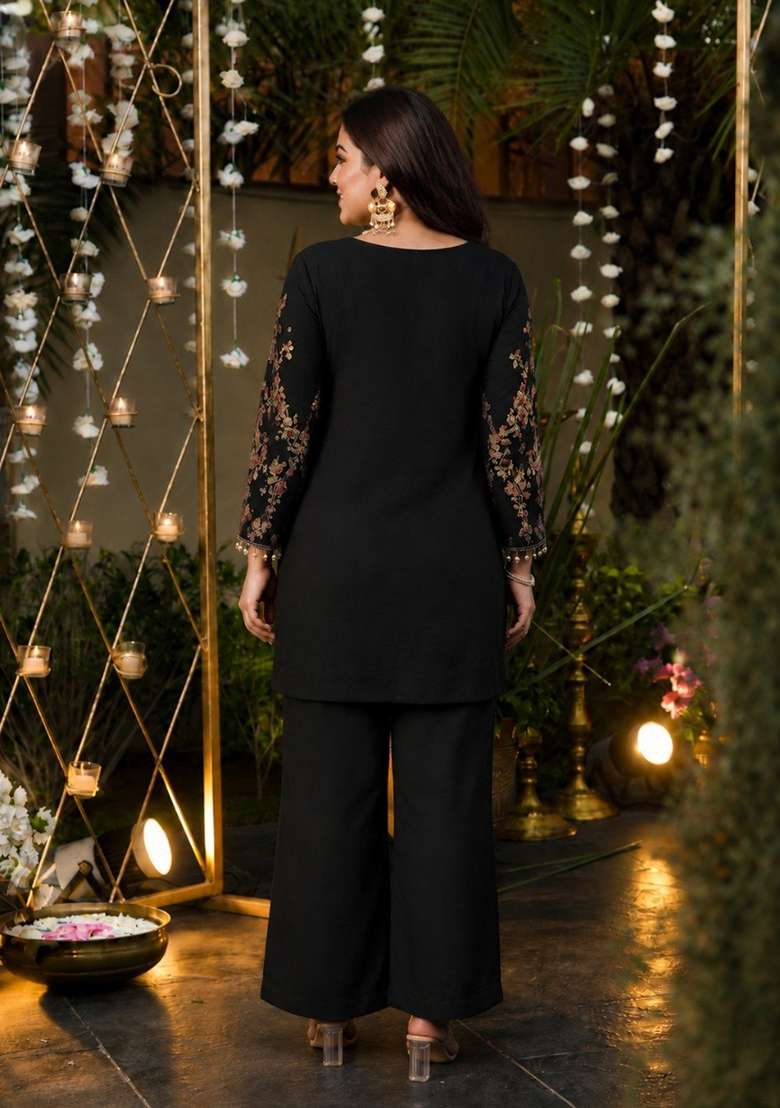 Black Embroidery Crepe Kurta Set - Indya