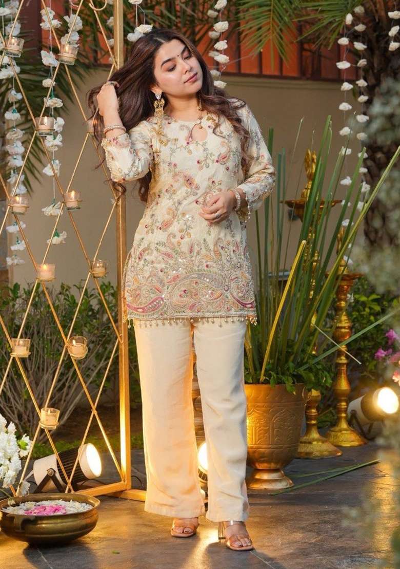 White Embroidery Crepe Kurta Set - Indya