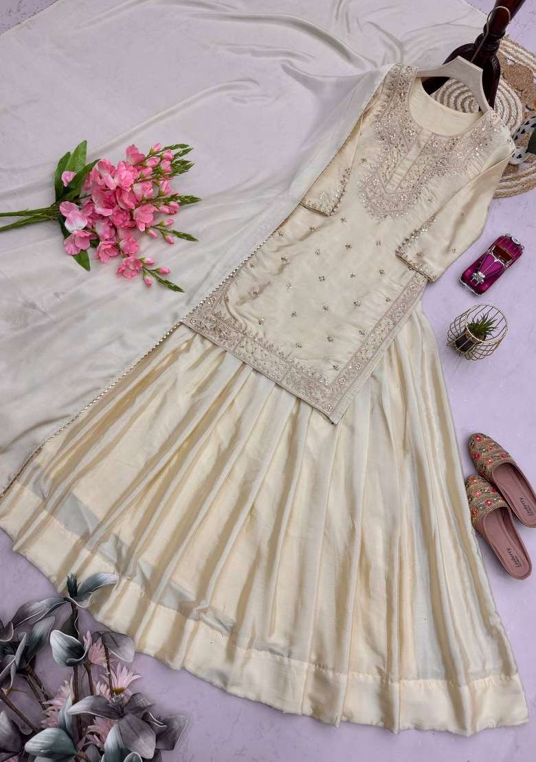 White Embroidery Chinon Kurta Set - Indya