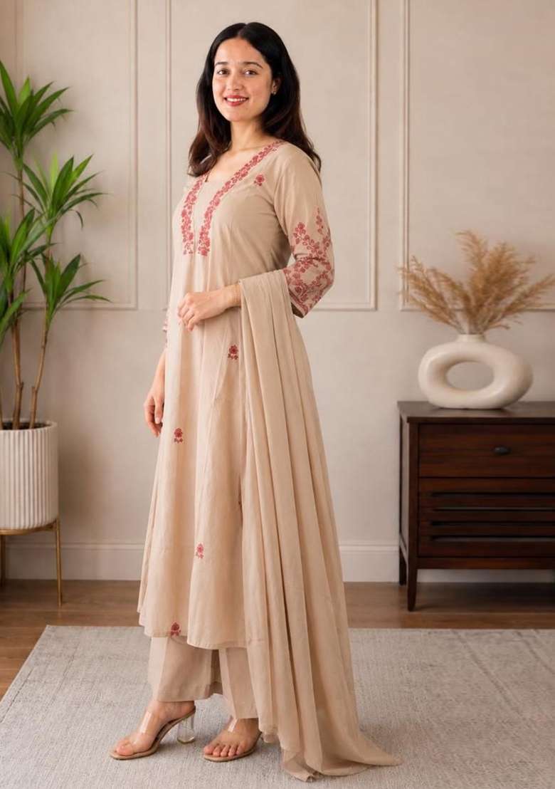 Cream Embroidery Roman Kurta Set - Indya