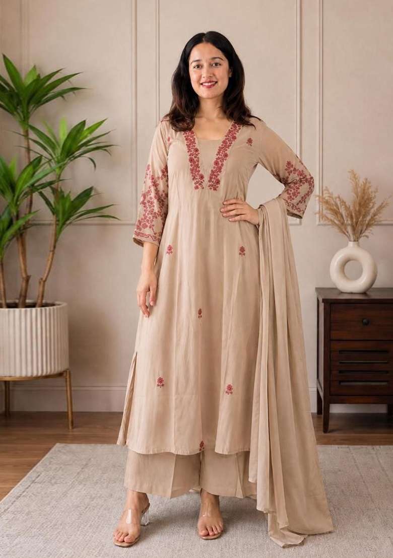Cream Embroidery Roman Kurta Set - Indya