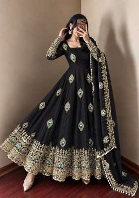 Black Embroidery Fendi Gown Set