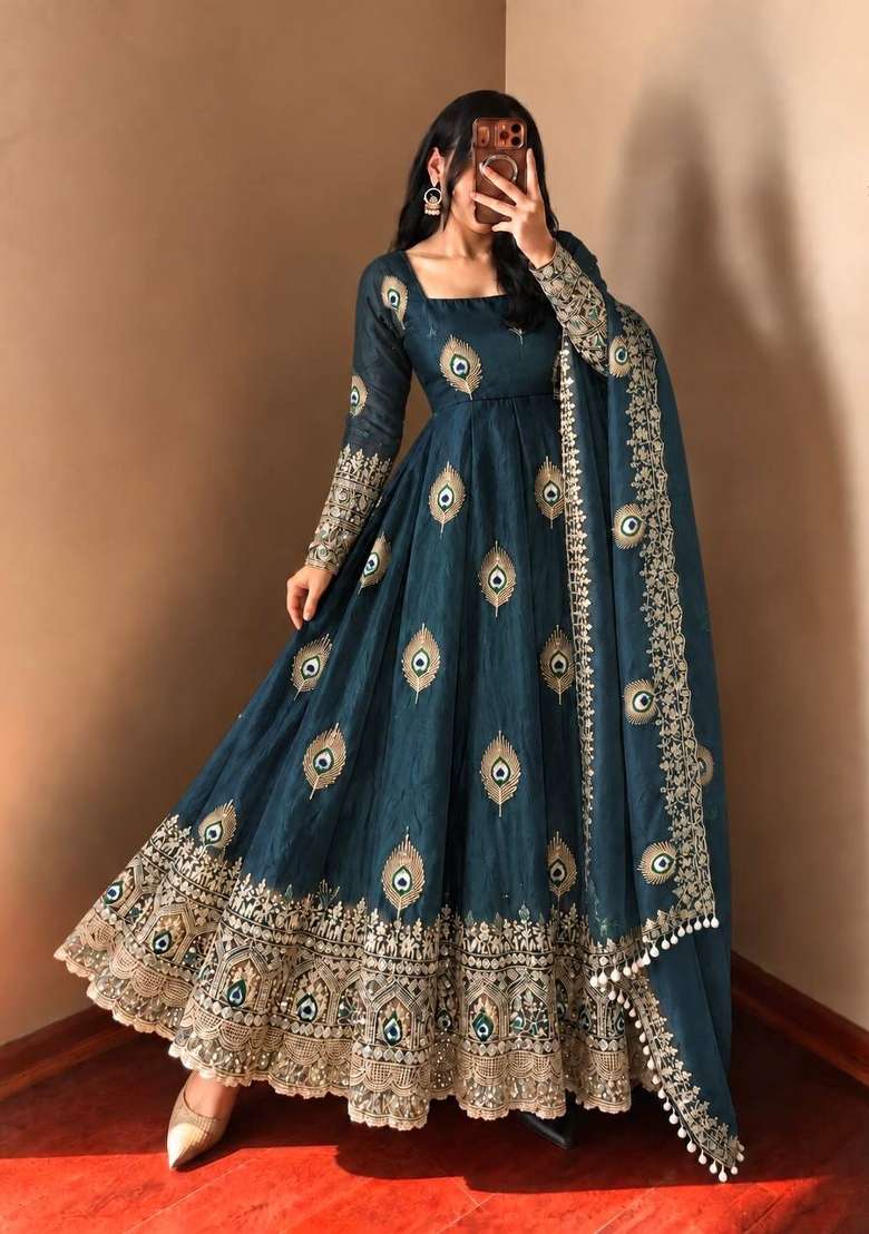 Rama Embroidery Fendi Gown Set - Indya