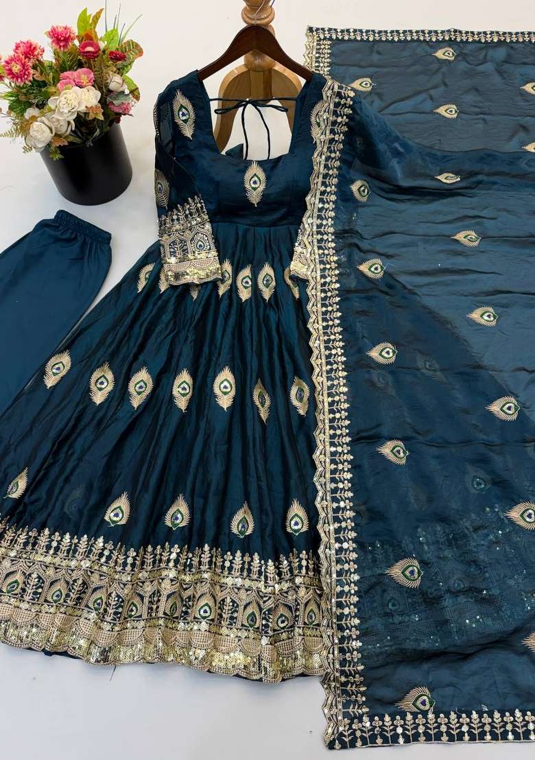 Rama Embroidery Fendi Gown Set - Indya