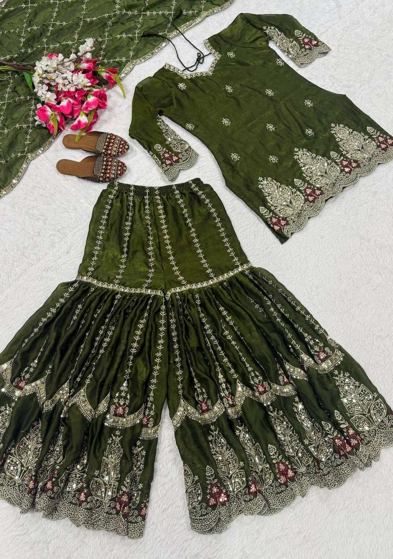 Mehendi Embroidery Fendi Kurta Set - Indya