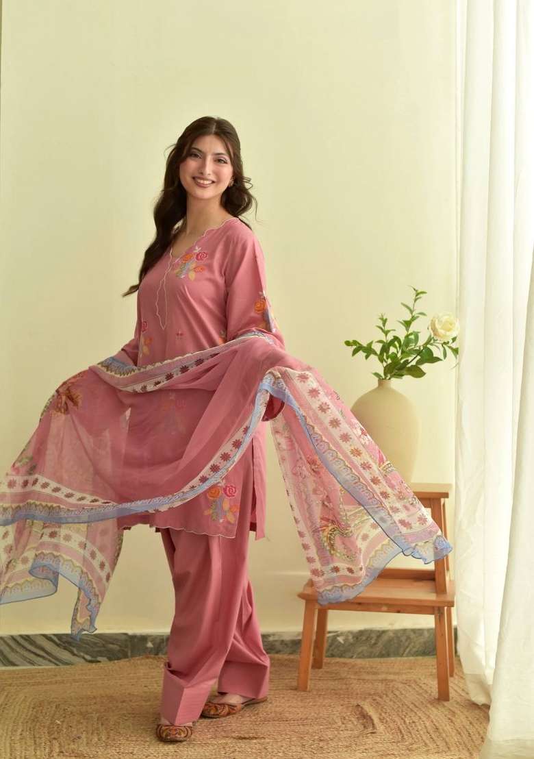 Peach Embroidery Chanderi Kurta Set - Indya