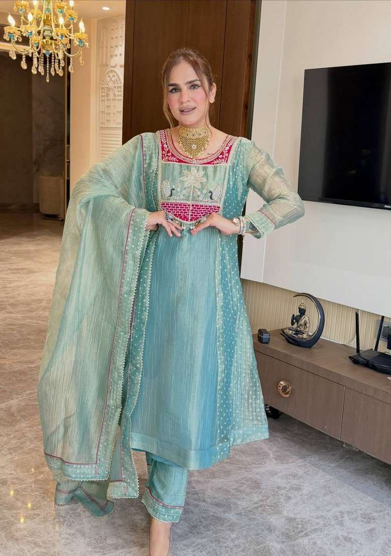 Sky Blue Embroidery Silk Kurta Set - Indya