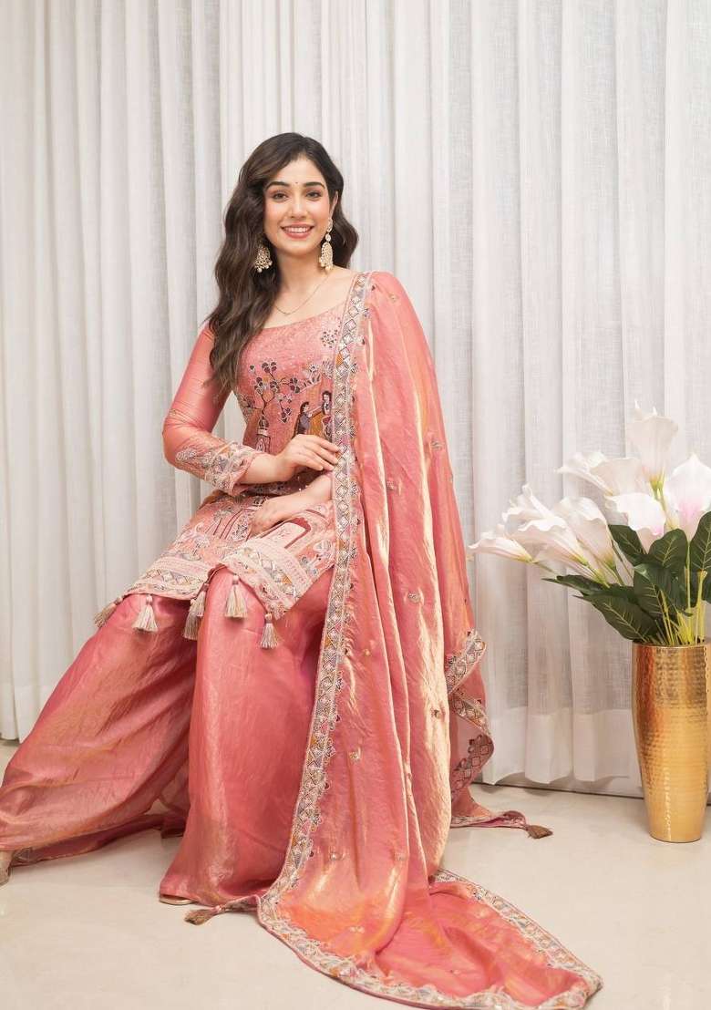 Peach Embroidery Fendi Kurta Set - Indya