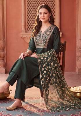 Green Embroidery Liva Kurta Set